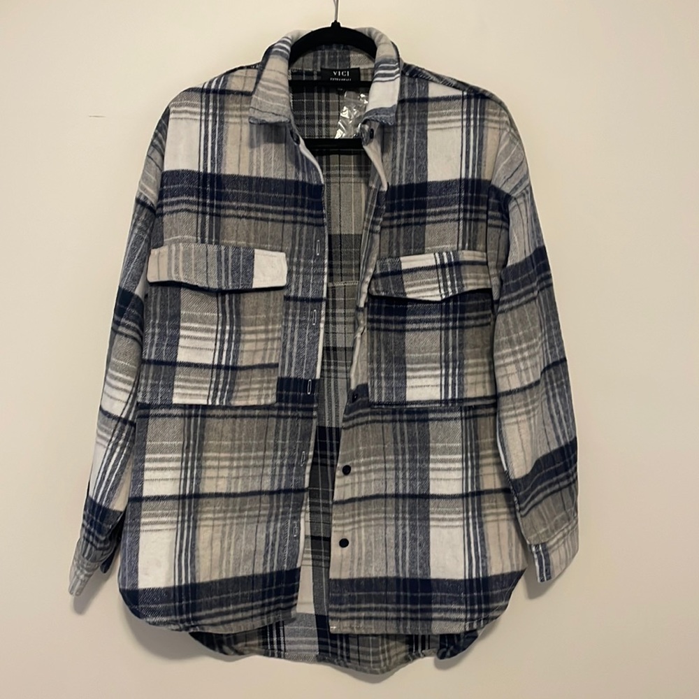 Never worn Vici Shacket
